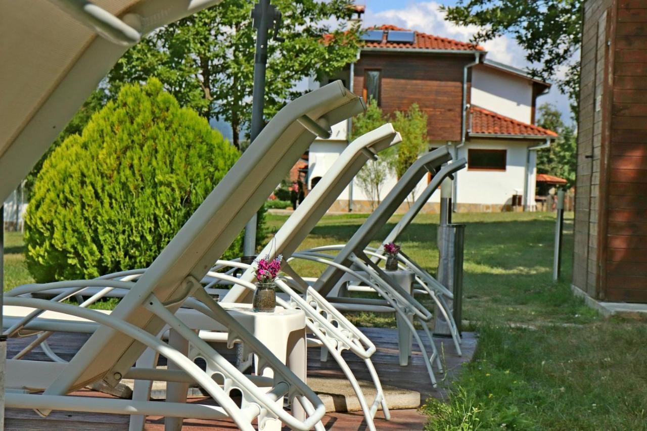 Sinjirite Complex Otel Elena Dış mekan fotoğraf