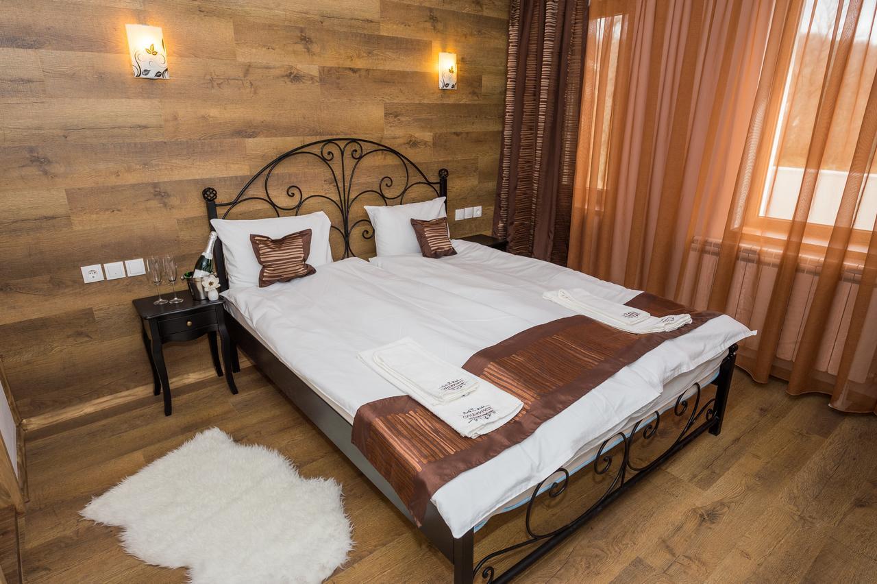 Sinjirite Complex Otel Elena Dış mekan fotoğraf