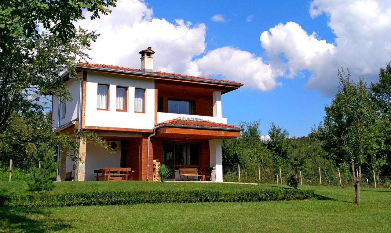 Sinjirite Complex Otel Elena Dış mekan fotoğraf